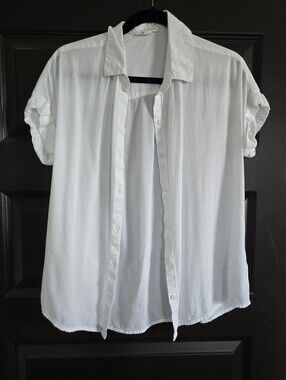 BeachLunchLounge Classic White Short Sleeve Button-Up Shirt Size S